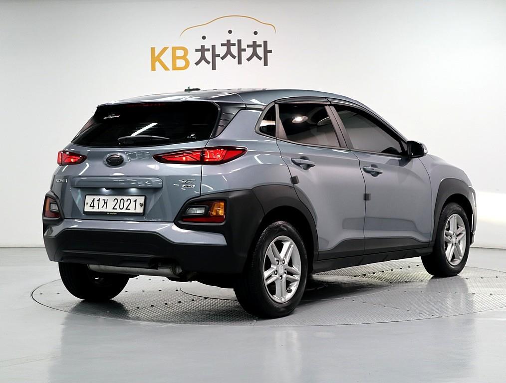 HYUNDAI Kona - Vista 3