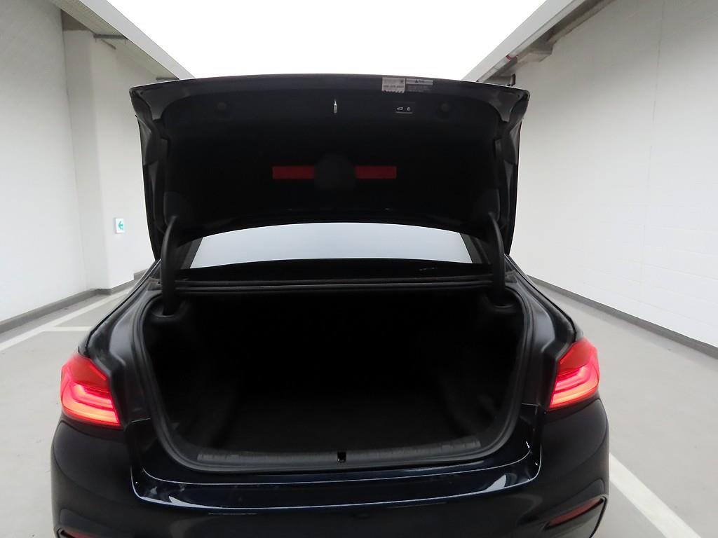 BMW 5 Series - Vista 5