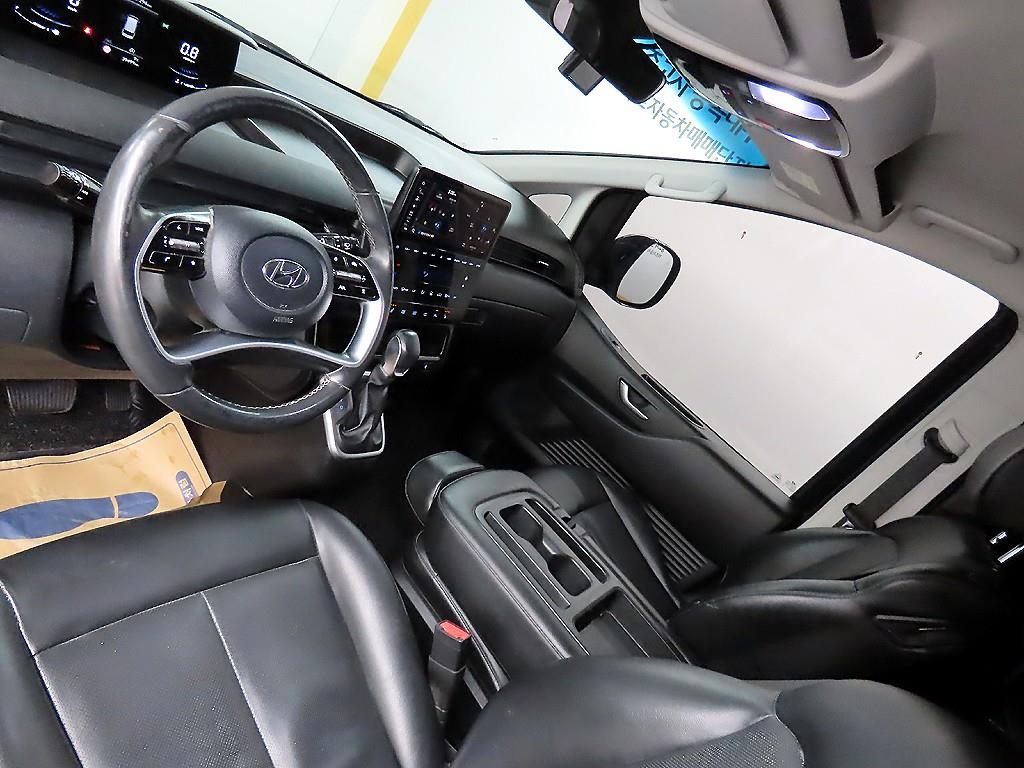 HYUNDAI Staria - Vista 7