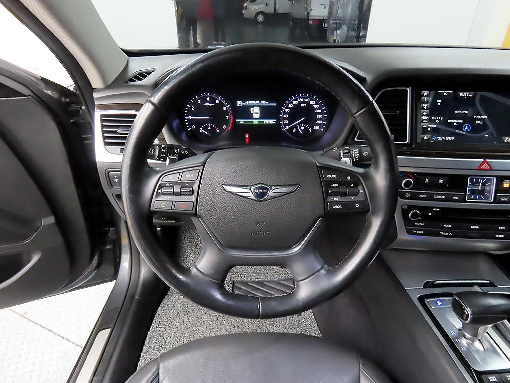 Genesis G80 - Vista 9