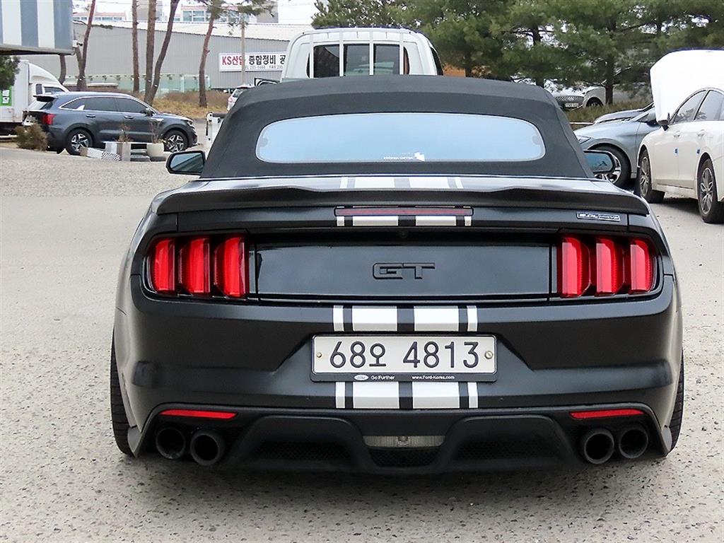 Ford Mustang - Vista 4