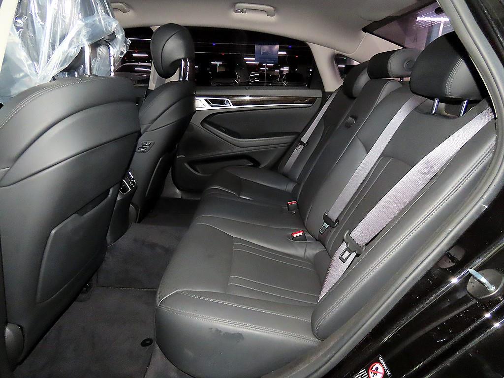 Genesis G80 - Vista 7