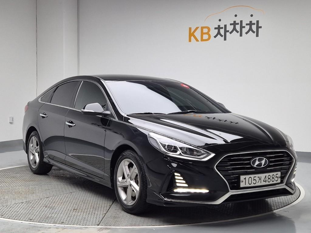 HYUNDAI Sonata - Vista 4