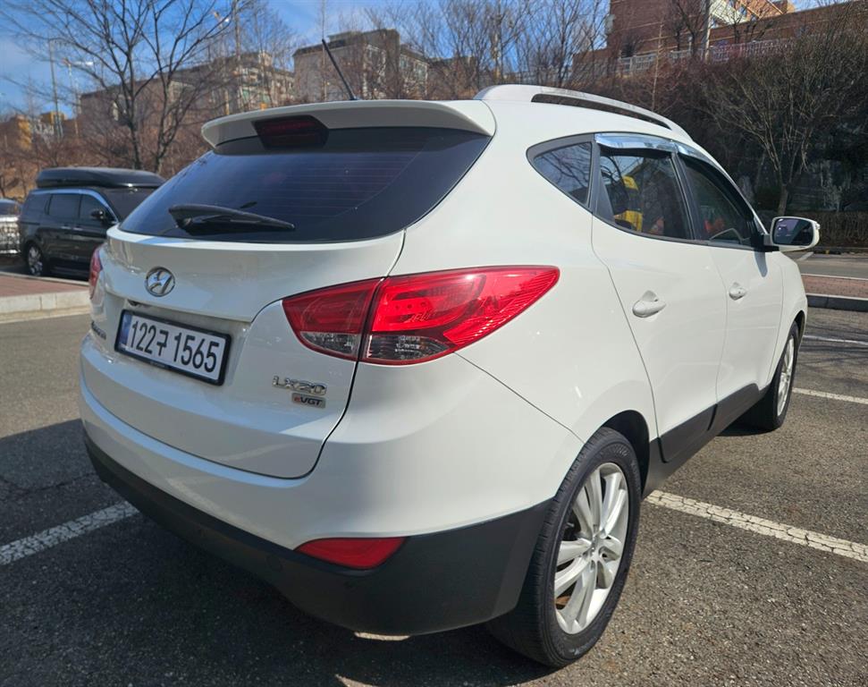 HYUNDAI Tucson - Vista 4