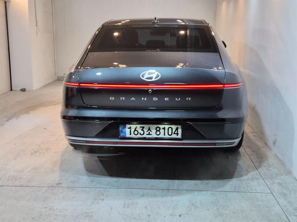 HYUNDAI Grandeur - Vista 3