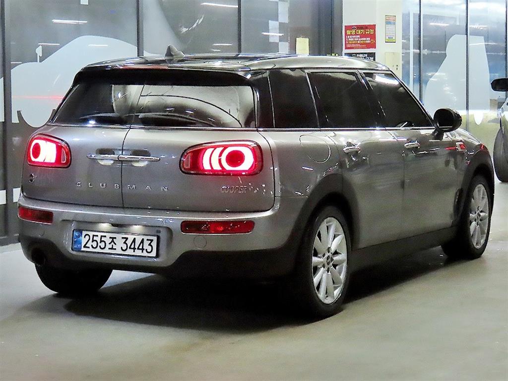 Mini Clubman - Vista 4