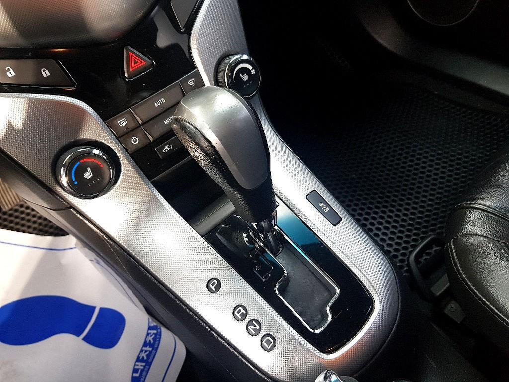 Chevrolet Cruise 2011 Negro - Importación desde Corea - HF Imports Iquique - Foto 13