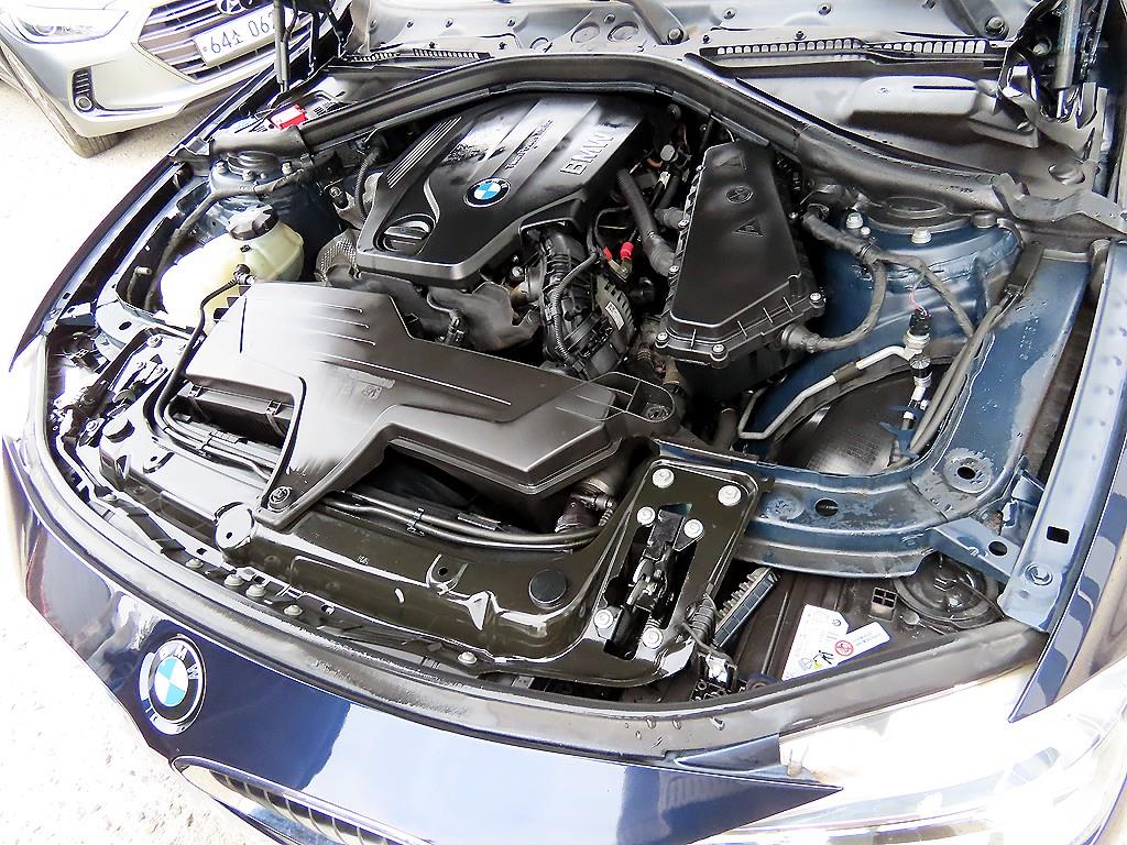 BMW 3 series 2017 Azul - Importación desde Corea - HF Imports Iquique - Foto 18