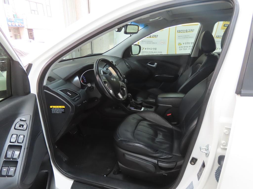 HYUNDAI Tucson - Vista 5