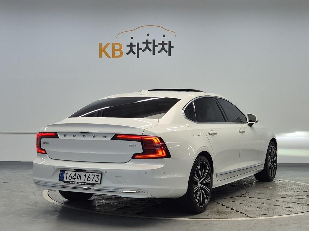 Volvo S90 - Vista 3