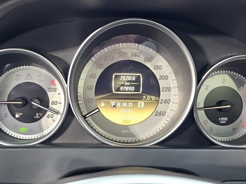 Mercedes Benz C Class - Vista 7