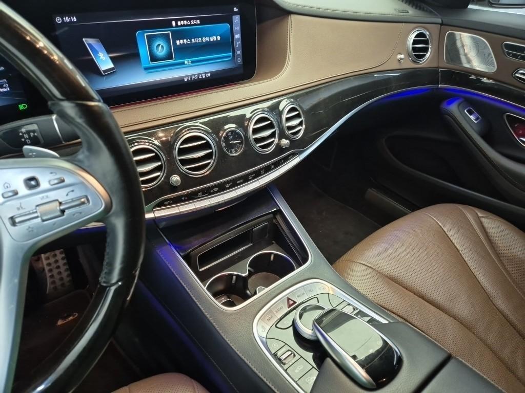 Mercedes Benz S Class - Vista 10