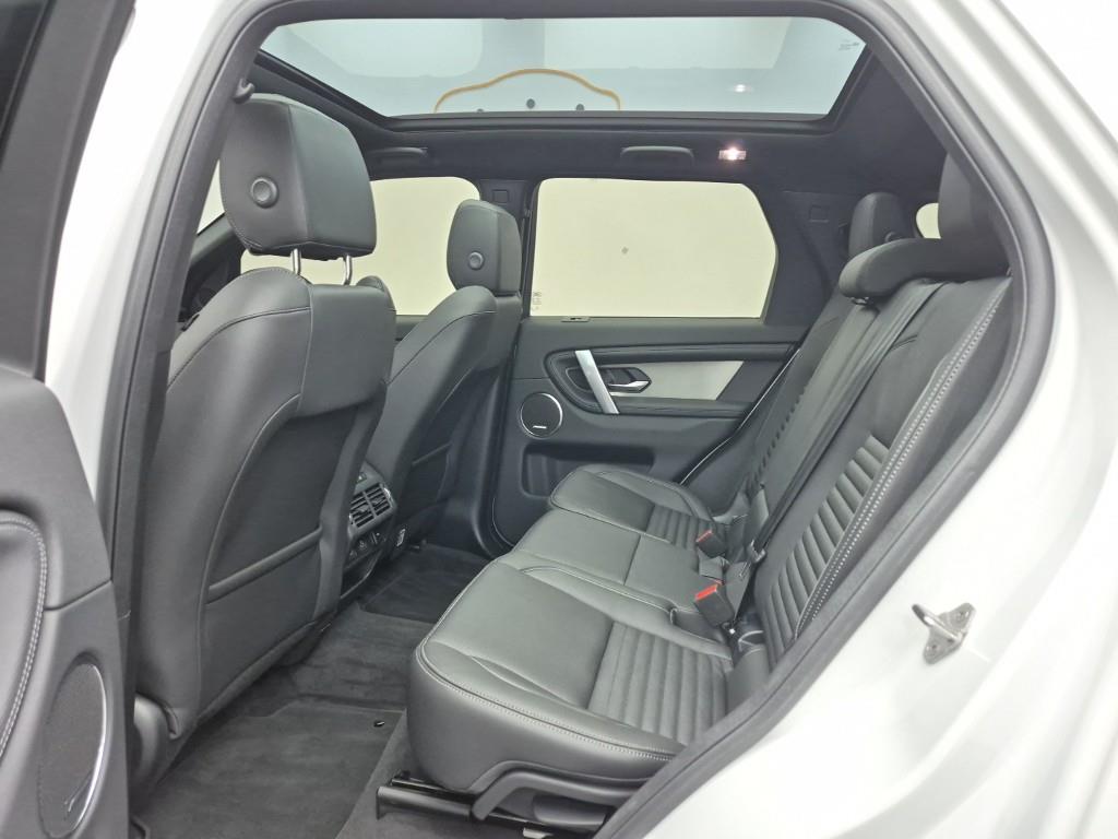 Land Rover Discovery Sports - Vista 12