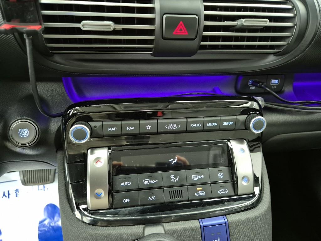 HYUNDAI Casper - Vista 10