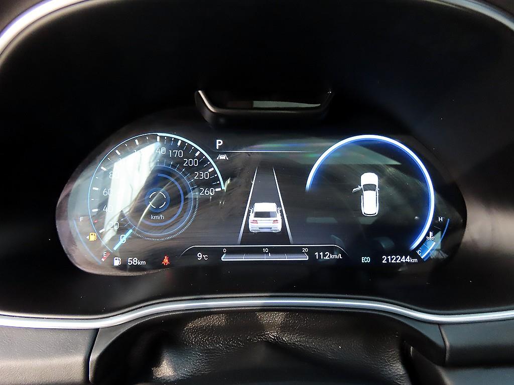 Genesis GV80 - Vista 9