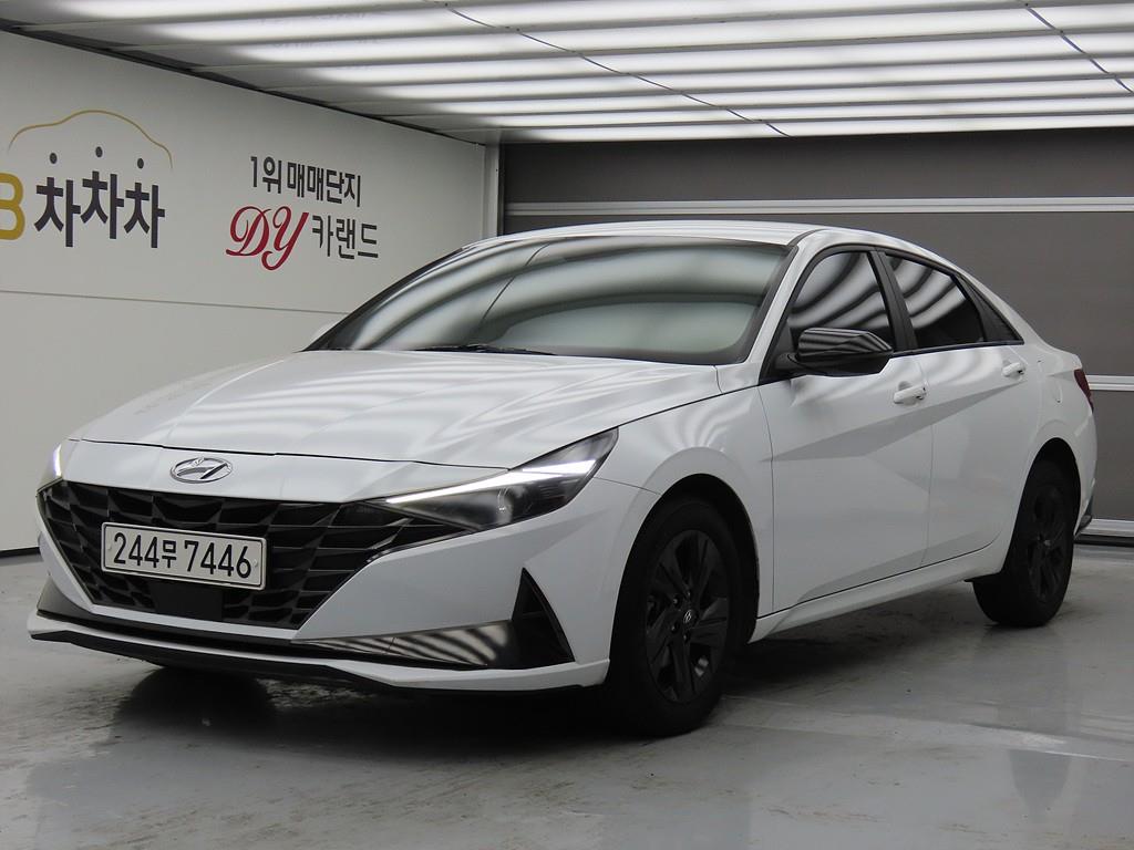 HYUNDAI Avante 2022 Blanco - Importación desde Corea - HF Imports Iquique - Foto 1
