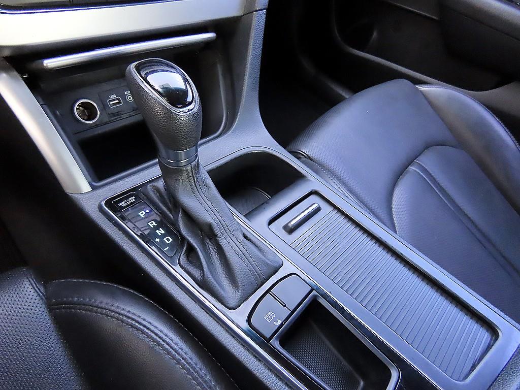 HYUNDAI Sonata - Vista 10