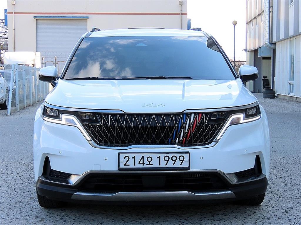 KIA Carnival 2023 Blanco - Importación desde Corea - HF Imports Iquique - Foto 1