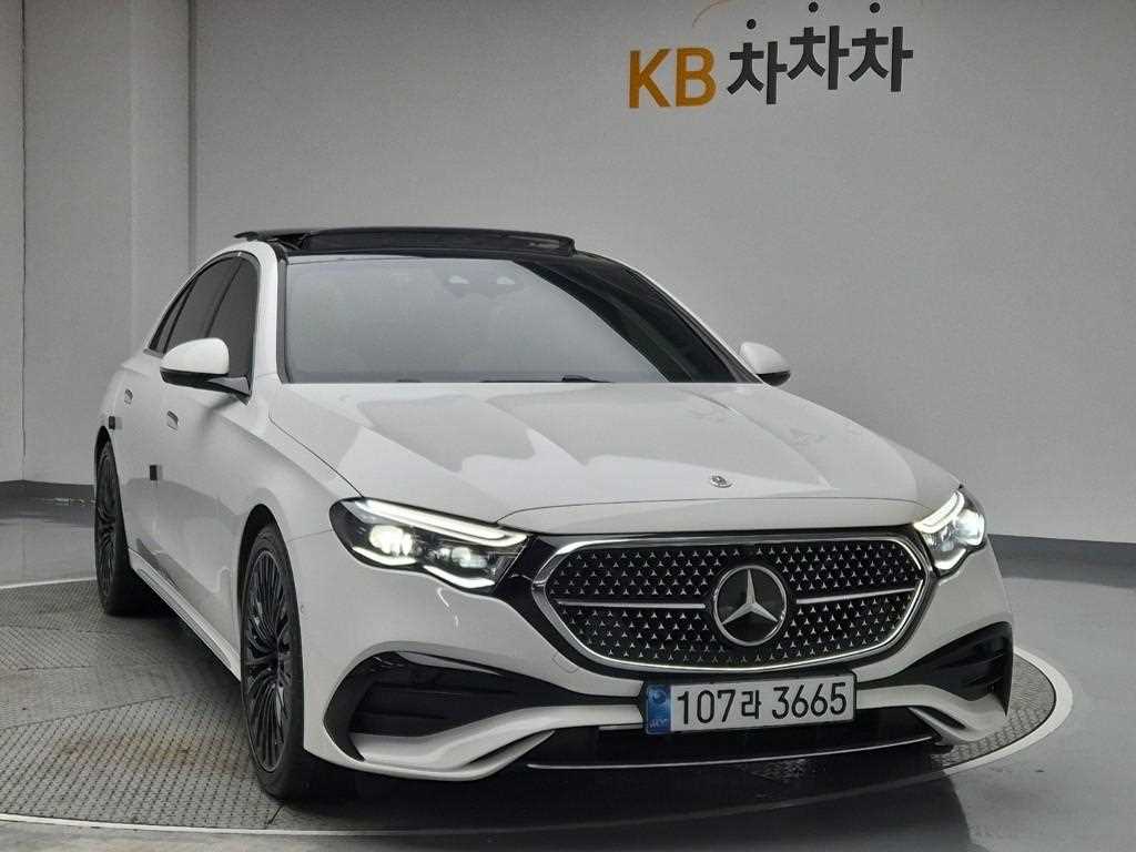 Mercedes Benz E class - Vista 4