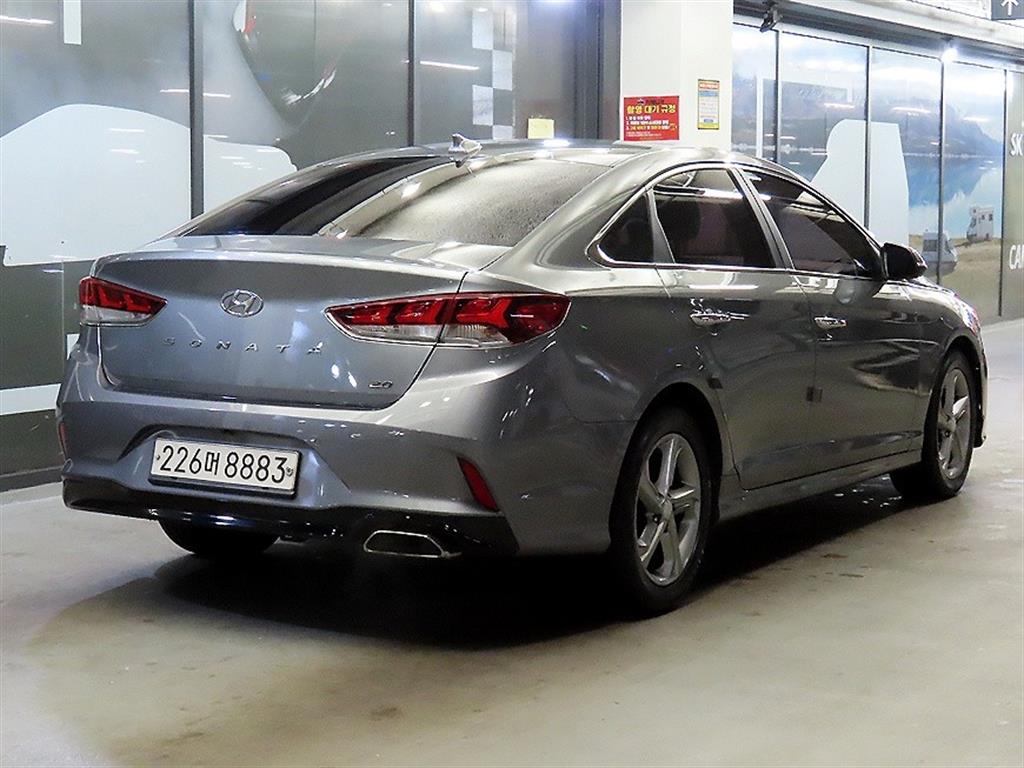 HYUNDAI Sonata - Vista 4