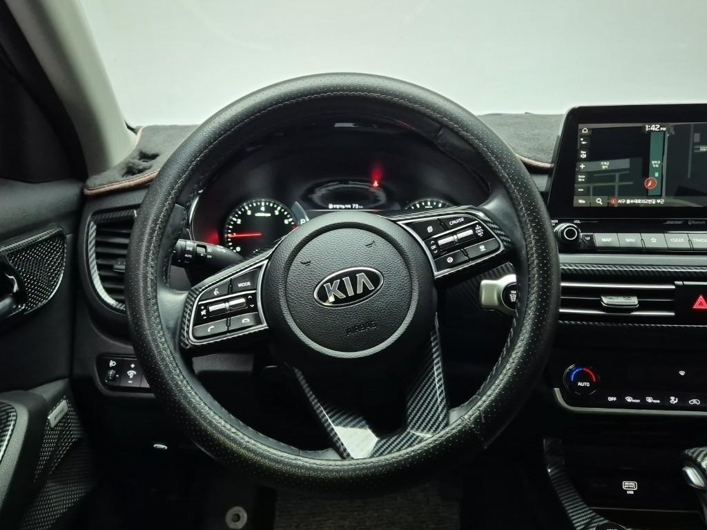 KIA Seltos - Vista 9