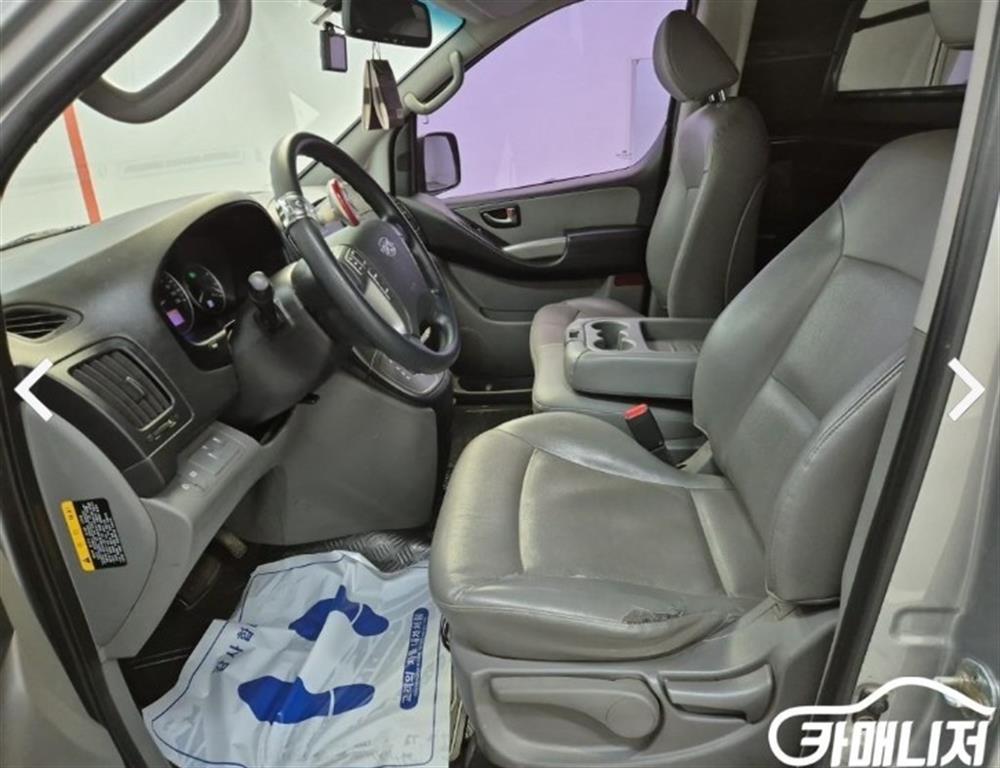 HYUNDAI Starex - Vista 11