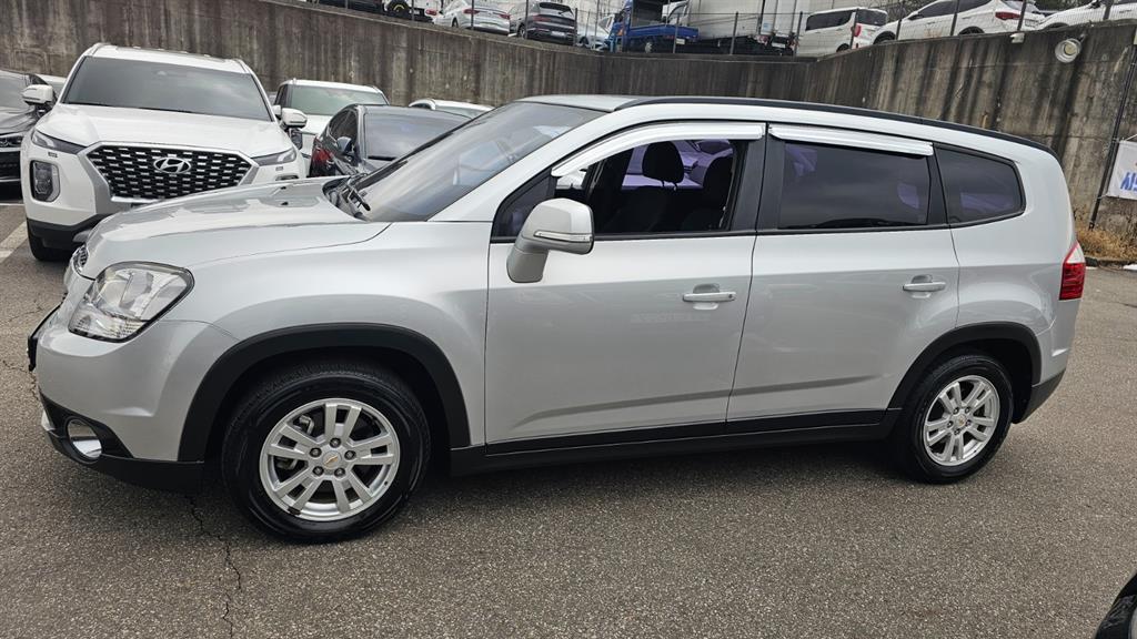 Chevrolet Orlando - Vista 3