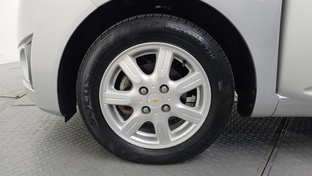 Chevrolet Spark - Vista 5