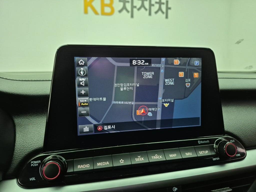 KIA K3 2019 Blanco - Importación desde Corea - HF Imports Iquique - Foto 13