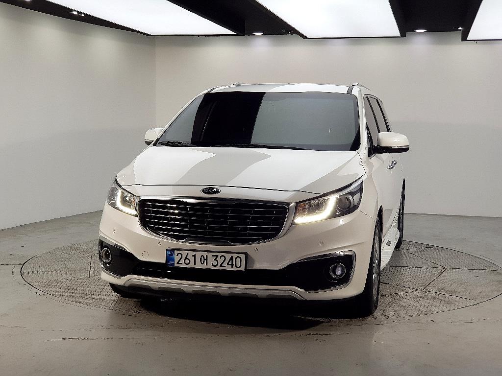 KIA Carnival - Vista 2