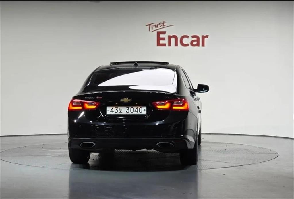 Chevrolet Malibu - Vista 4