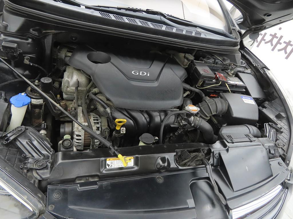 HYUNDAI Avante 2011 Negro - Importación desde Corea - HF Imports Iquique - Foto 19