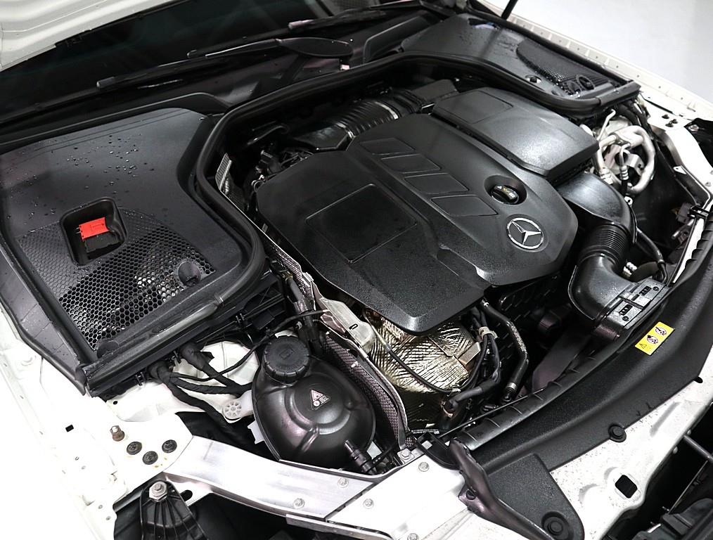 Mercedes Benz E class - Vista 6