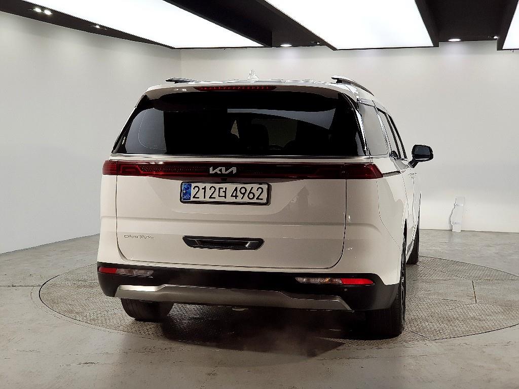 KIA Carnival - Vista 3