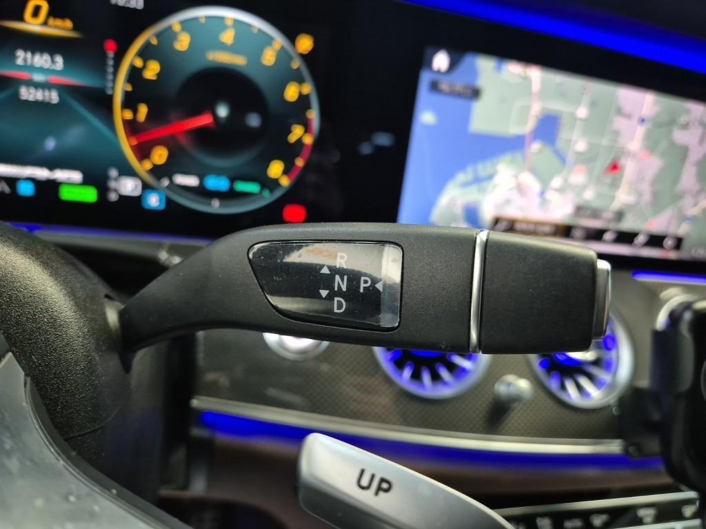 Mercedes Benz E class - Vista 8