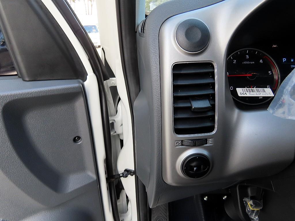 Small Truck Normal Box(High Deck) 2025 Blanco - Importación desde Corea - HF Imports Iquique - Foto 13