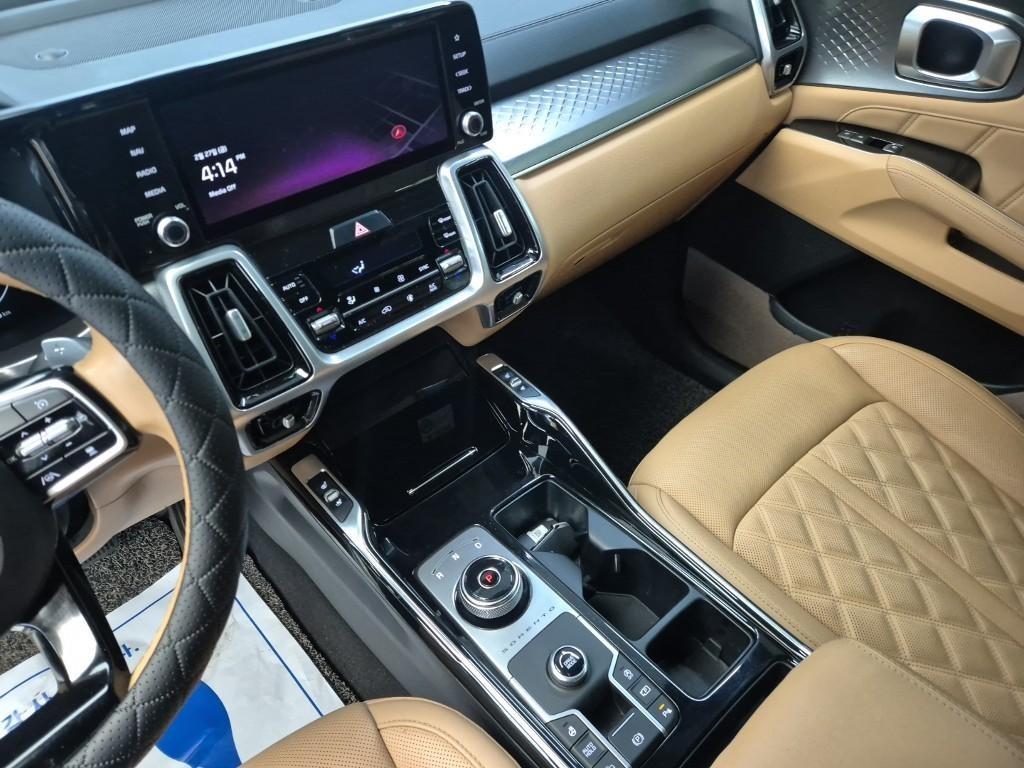 KIA Sorento - Vista 10