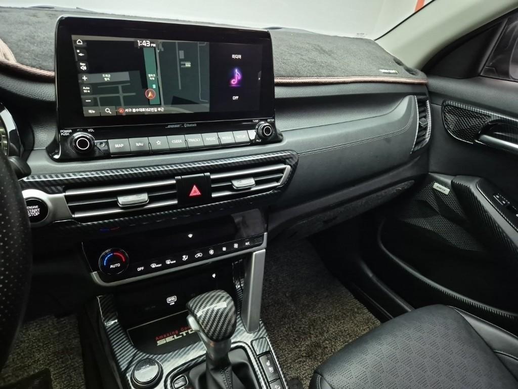 KIA Seltos - Vista 10