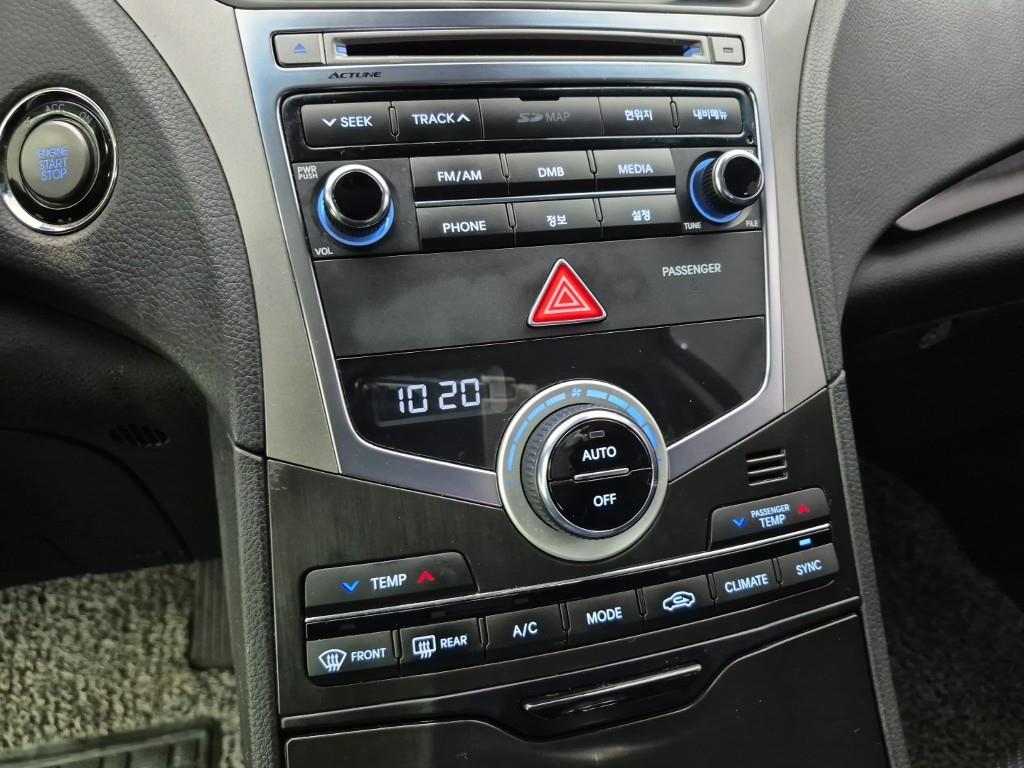 HYUNDAI Grandeur - Vista 10