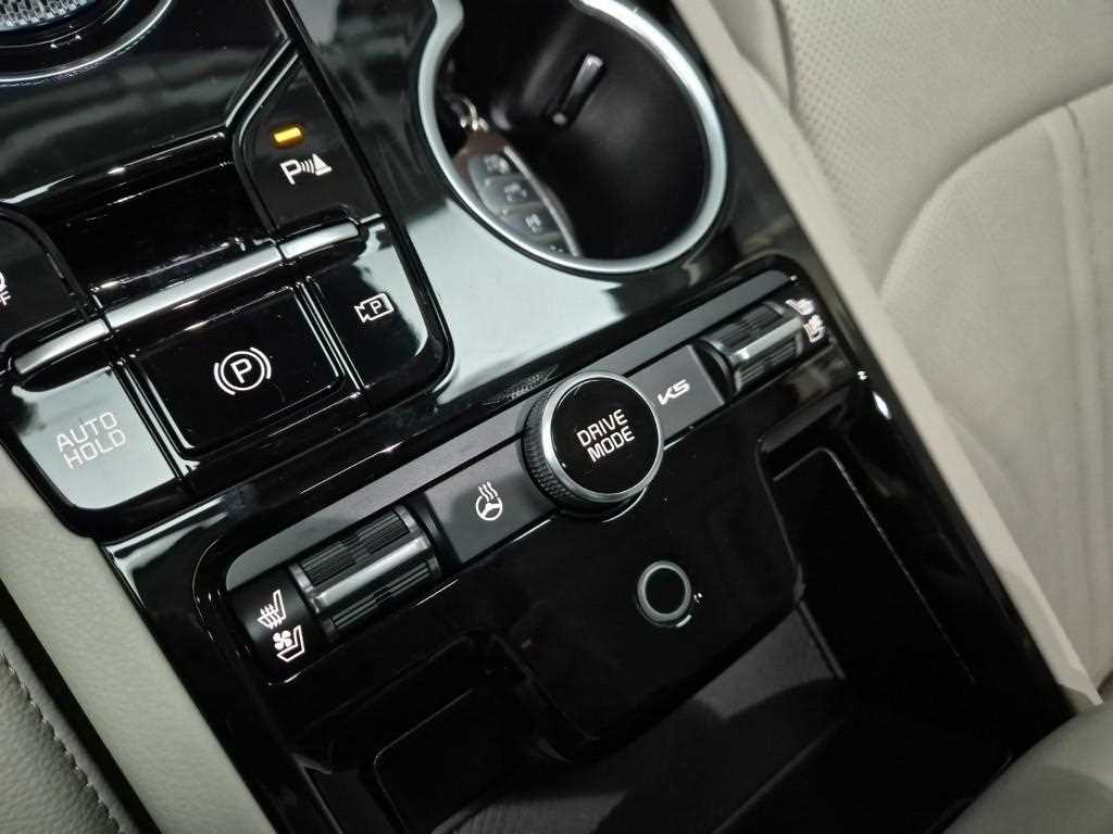 KIA K5 2025 Gris - Importación desde Corea - HF Imports Iquique - Foto 17