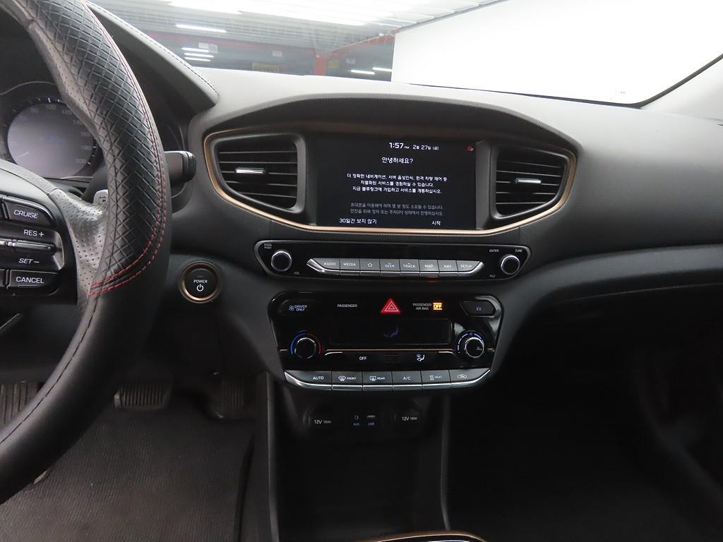 HYUNDAI Ioniq - Vista 10