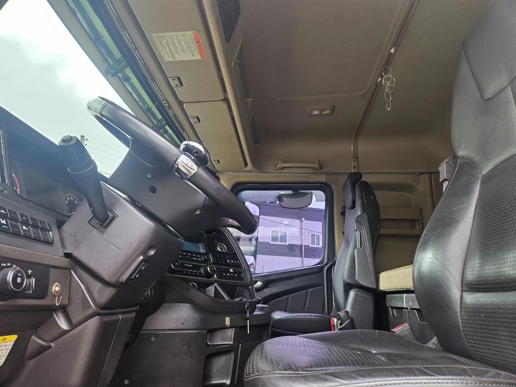 medium and large cargo apChoukJingae - Vista 12