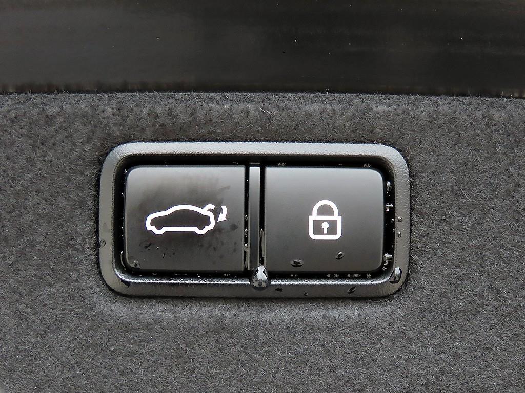 HYUNDAI Genesis 2016 Negro - Importación desde Corea - HF Imports Iquique - Foto 16