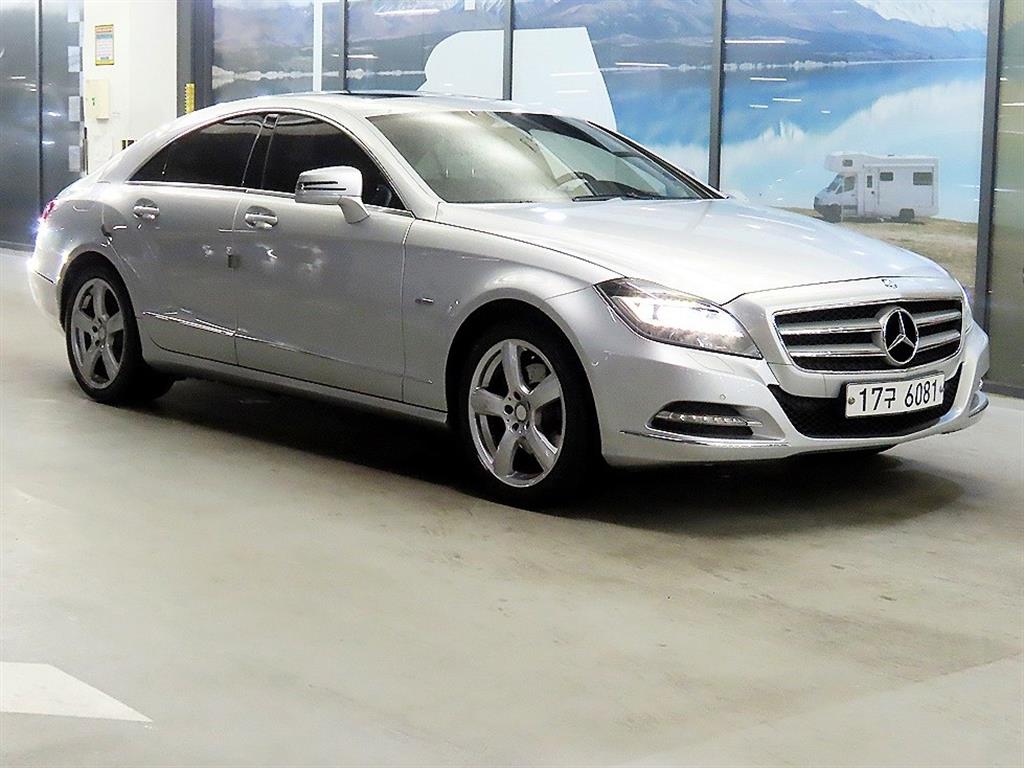 Mercedes Benz CLS Class 2012 Plateado - Importación desde Corea - HF Imports Iquique - Foto 1
