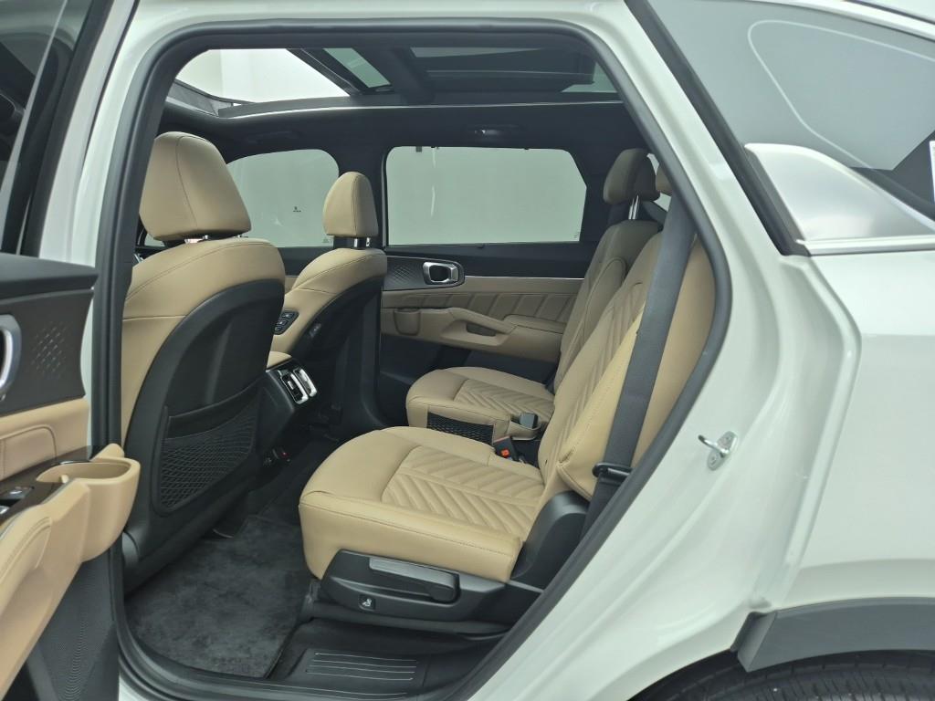 KIA Sorento - Vista 12