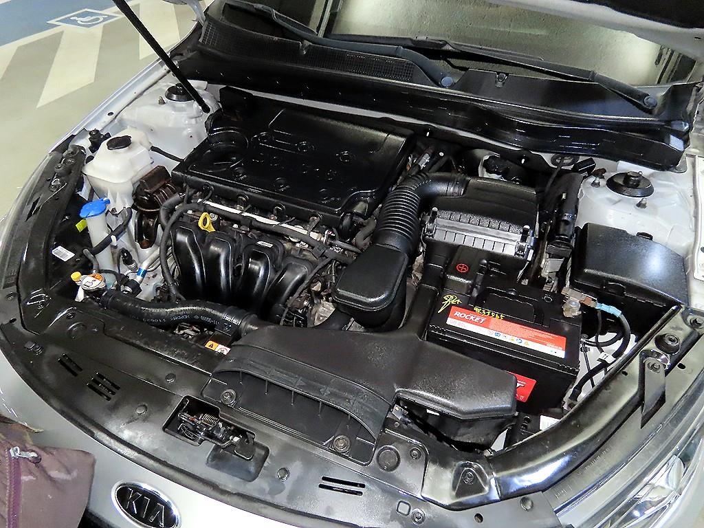 KIA K5 2011 Plateado - Importación desde Corea - HF Imports Iquique - Foto 19