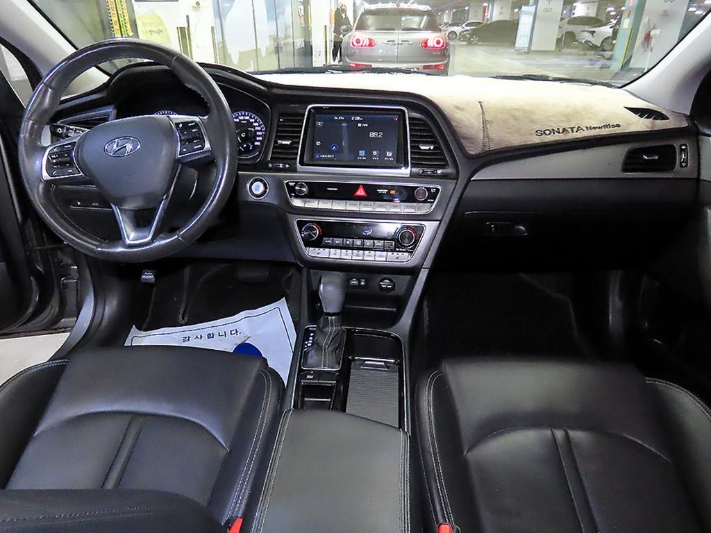 HYUNDAI Sonata - Vista 10