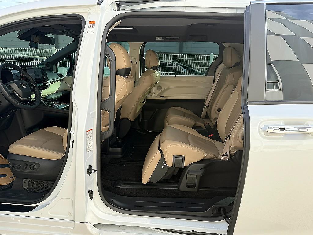 Toyota Siena - Vista 7
