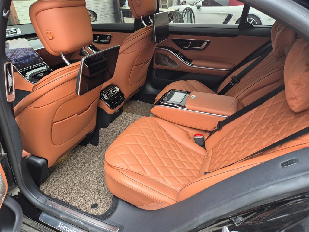 Mercedes Benz S Class - Vista 12