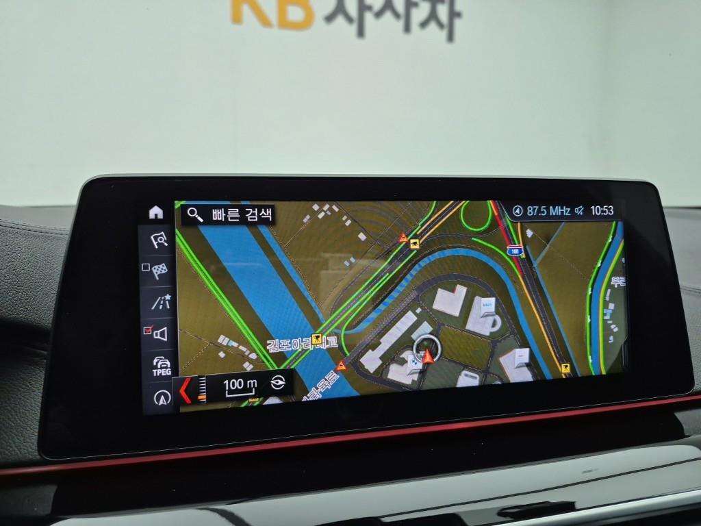 BMW 5 Series 2018 Gris - Importación desde Corea - HF Imports Iquique - Foto 14